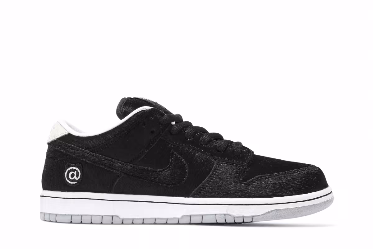 Medicom Toy x Nike Dunk Low SB BE@RBRICK, view 2