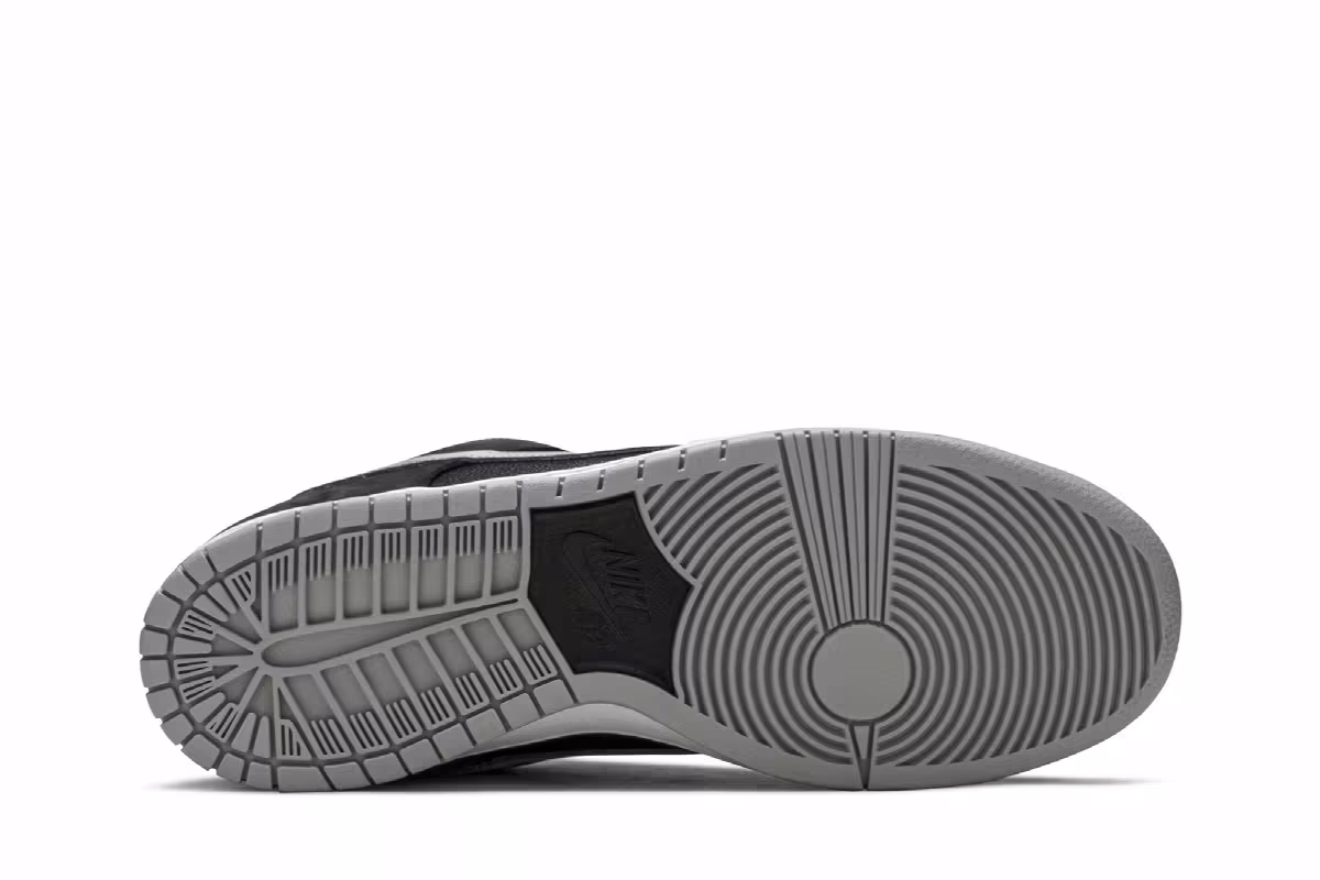 Nike Dunk Low SB J-Pack Shadow, view 5