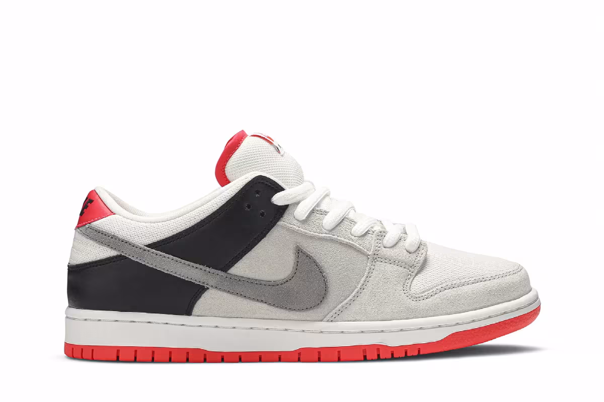 Nike Dunk Low SB AM90 Infrared, view 2