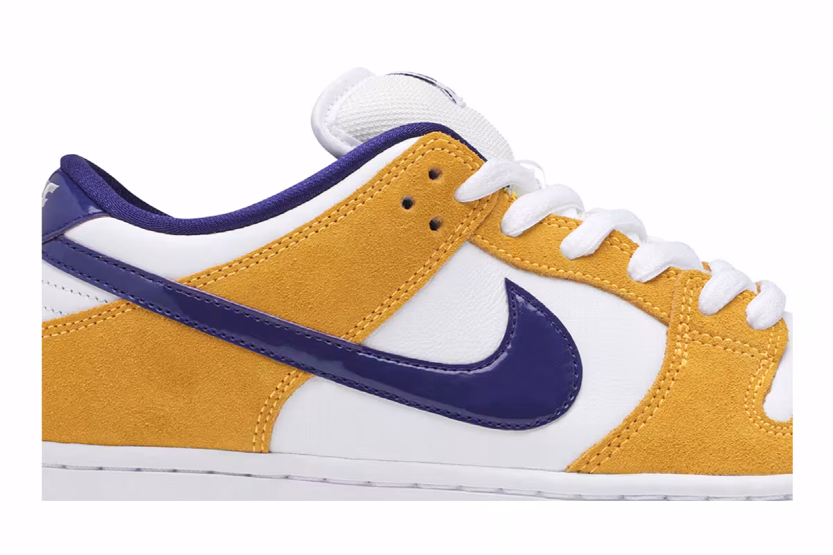 Nike Dunk Low Pro SB Laser Orange, view 3