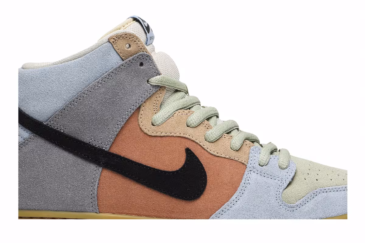 Nike Dunk High Pro SB Spectrum, view 3