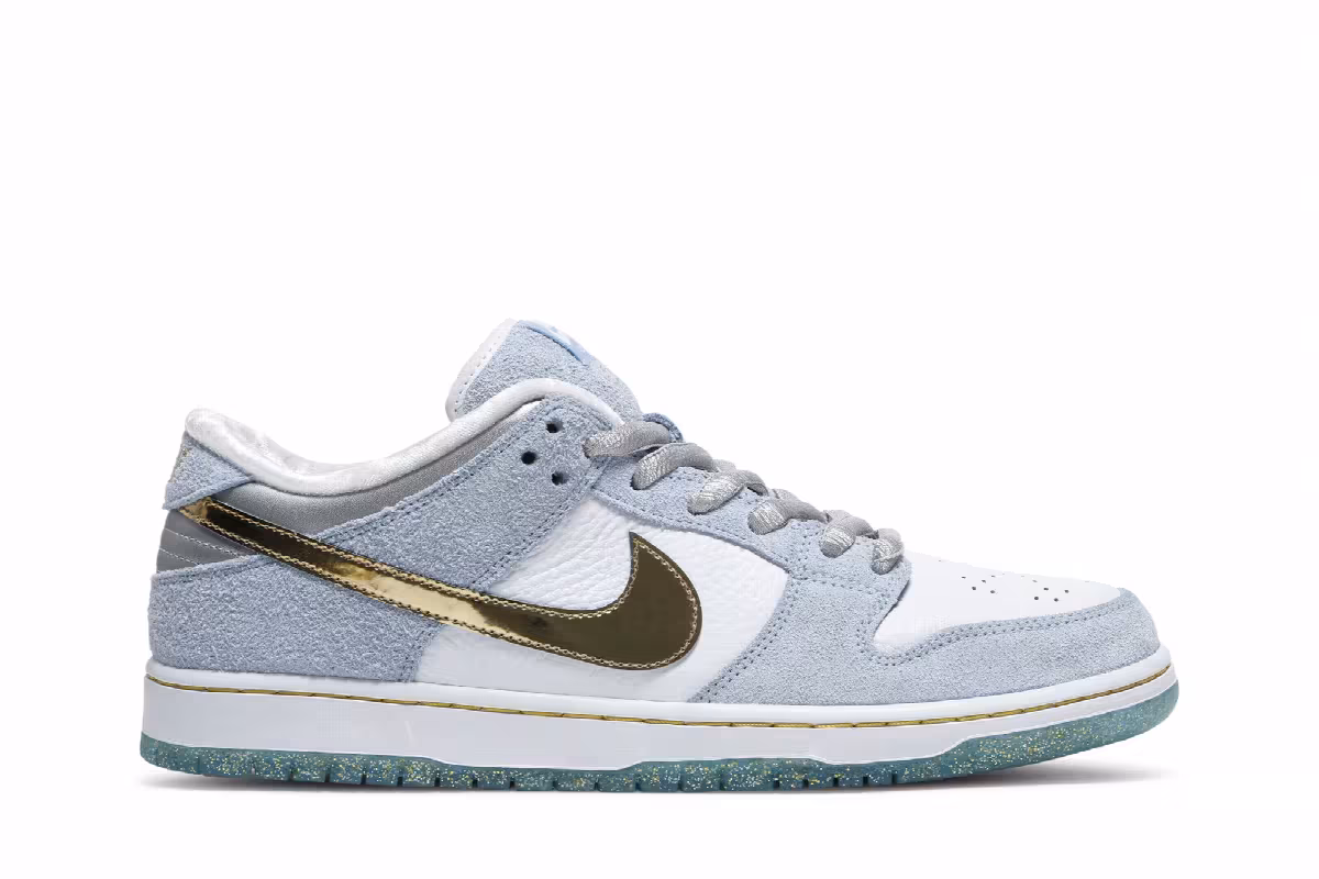 Sean Cliver x Nike Dunk Low SB Holiday Special, view 2