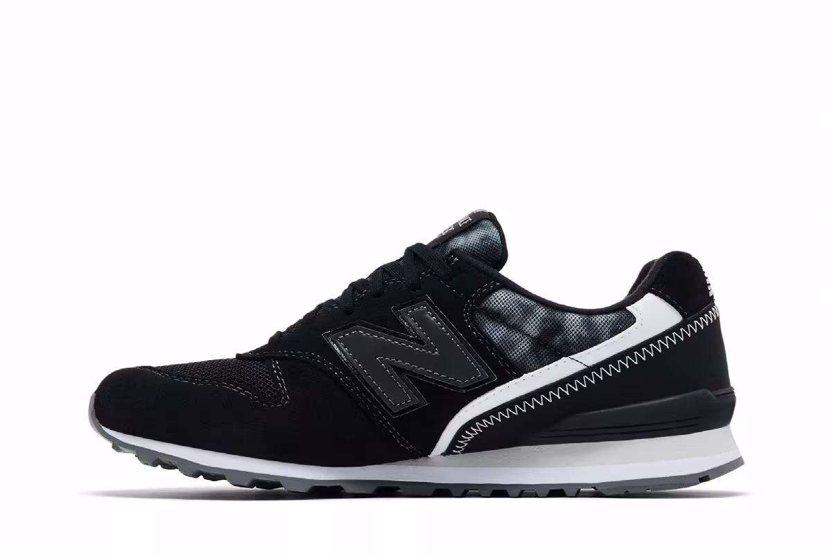 New Balance Women's 996v2 Black White, view 4