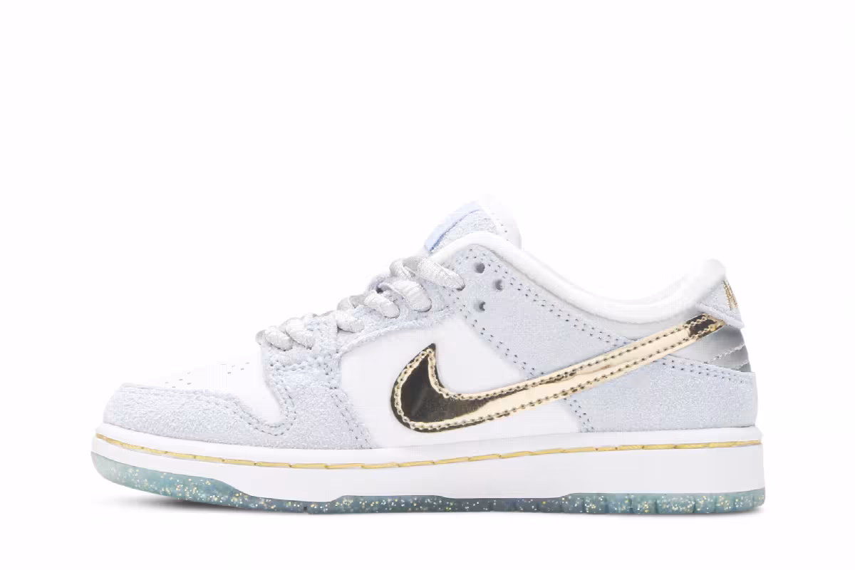 Sean Cliver x Nike Dunk Low SB PS Holiday Special, view 4