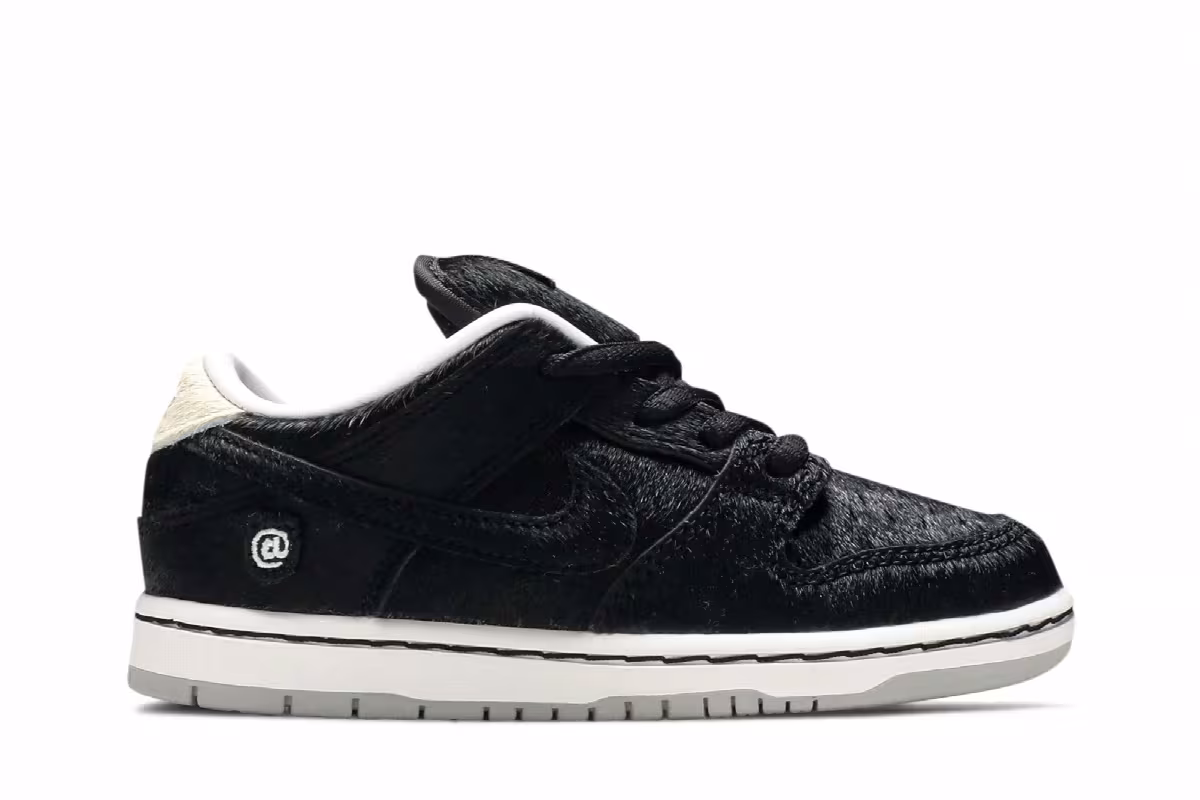 Medicom Toy x Nike Dunk Low SB TD BE@RBRICK, view 2