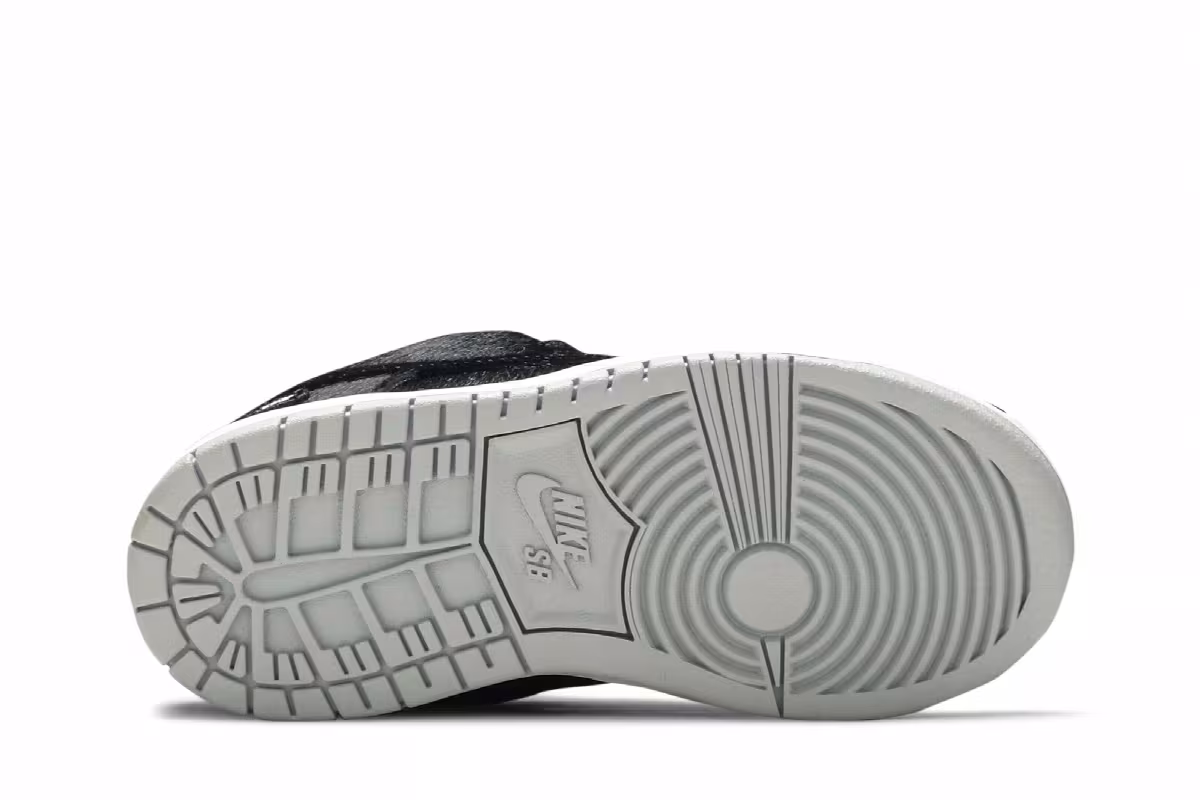 Medicom Toy x Nike Dunk Low SB TD BE@RBRICK, view 5