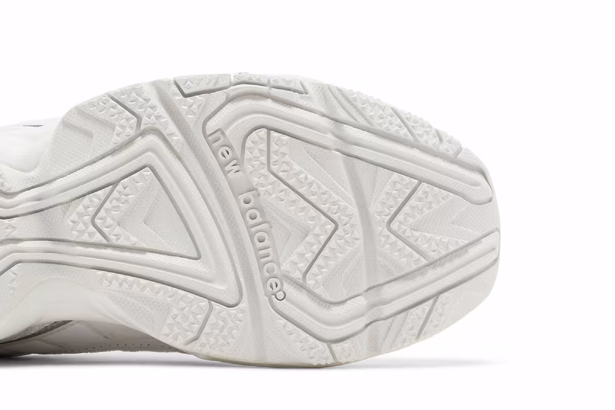 New Balance Women's 452 White Light Cliff Grey, view 6