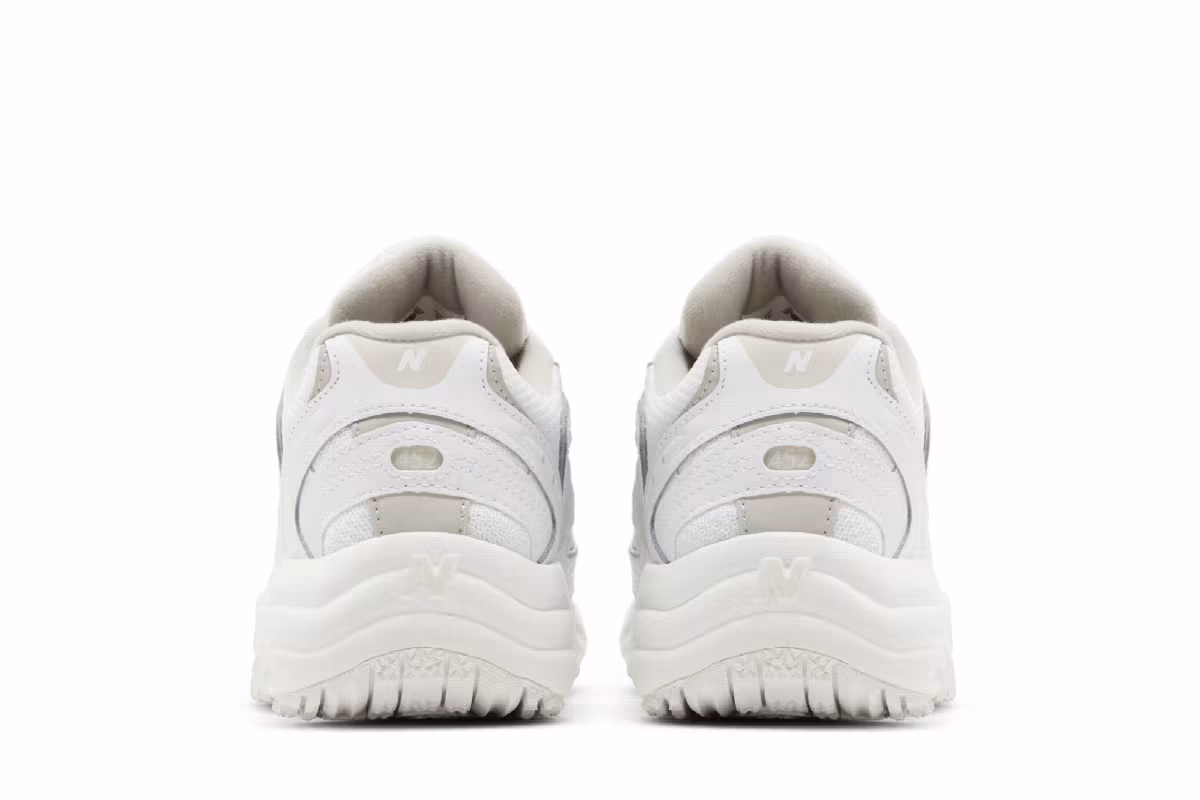 New Balance Women's 452 White Light Cliff Grey, view 7