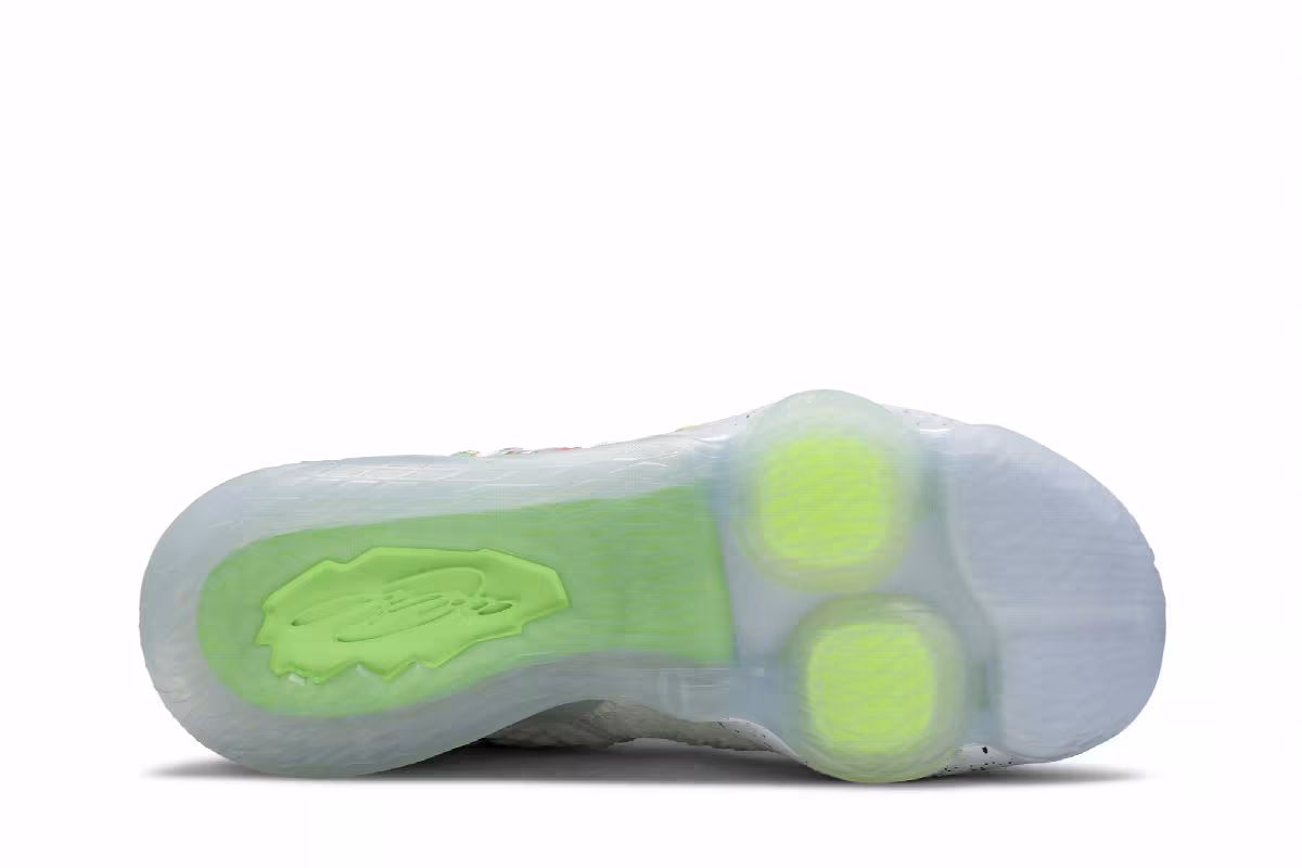 Nike LeBron 17 Air Command Force, view 5