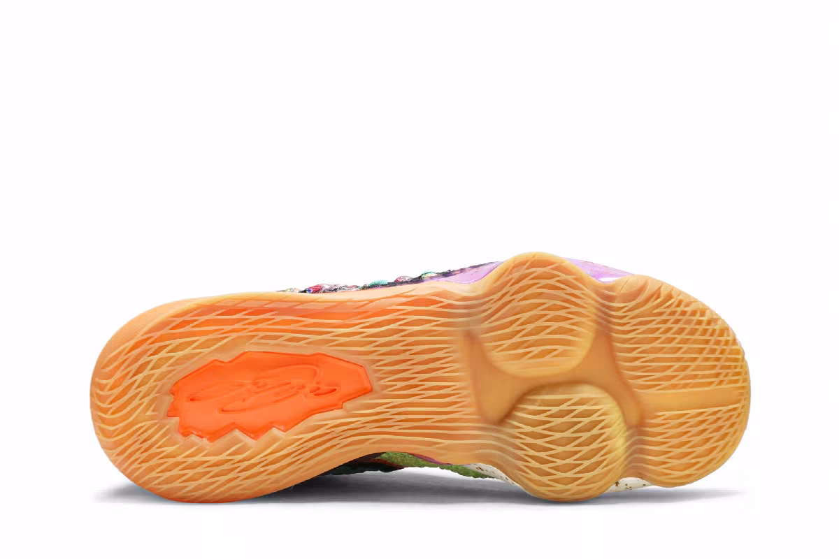 Nike LeBron 17 What The, view 5