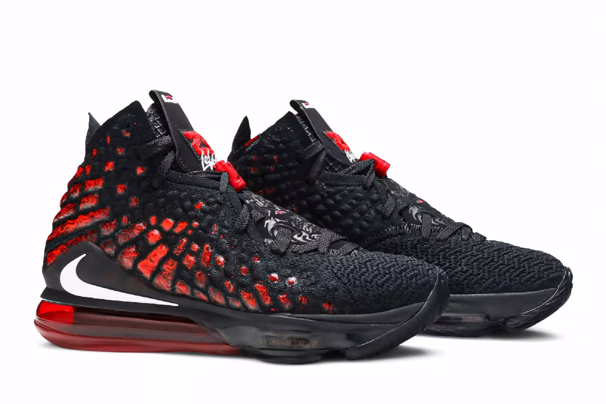 Nike LeBron 17 Infrared VI, view 9