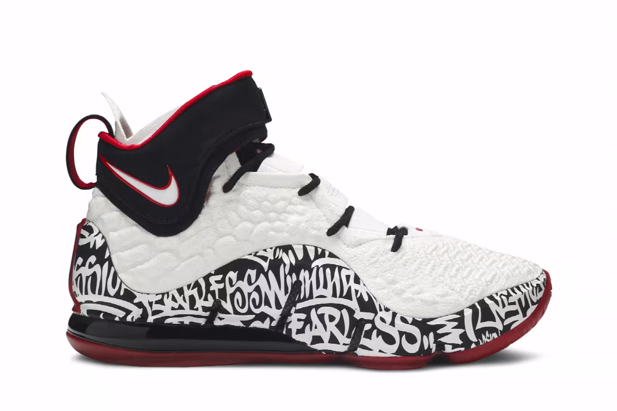 Nike LeBron 17 LeBron 4 Graffiti, view 2