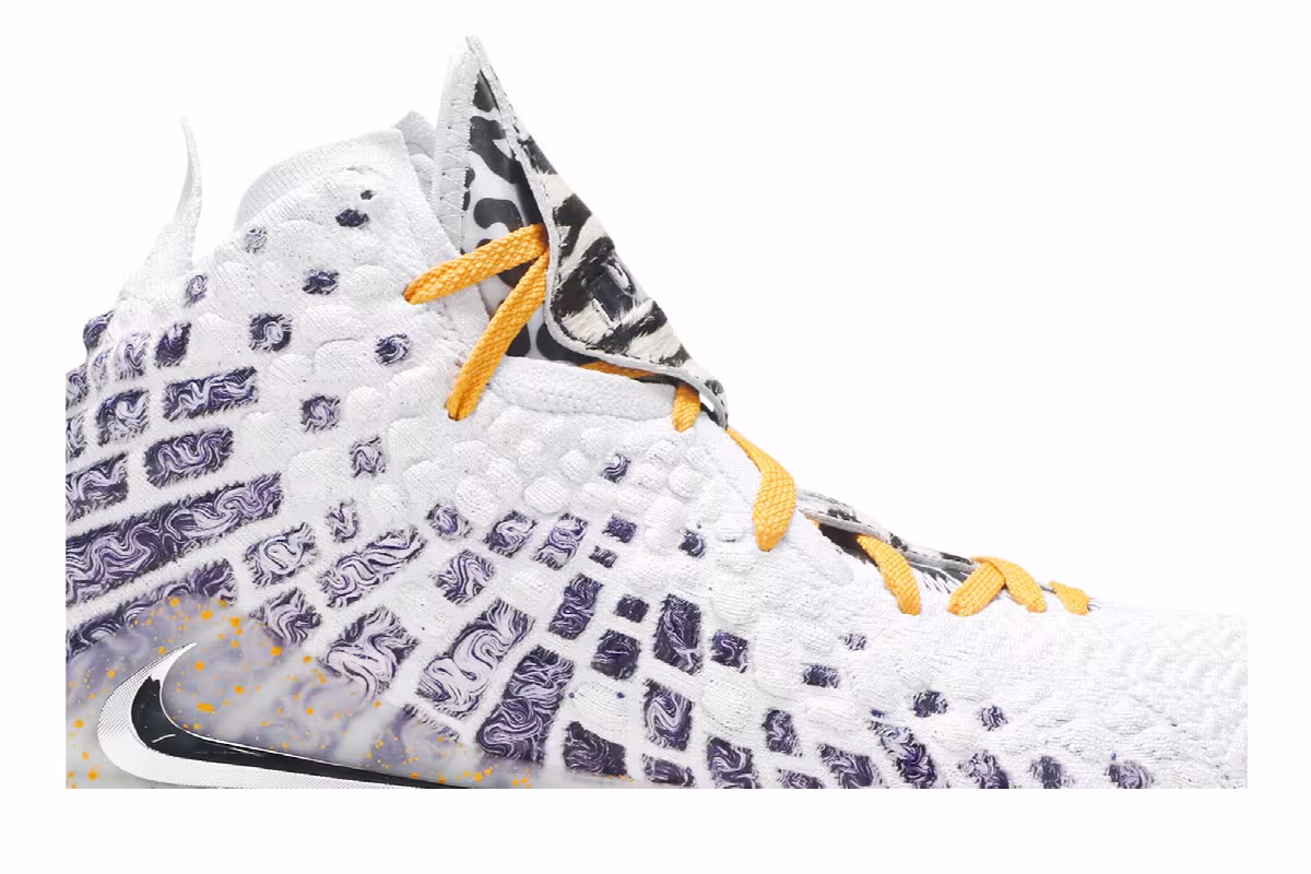 NBA 2K20 x Nike LeBron 17 Bron 2K Playoffs, view 3