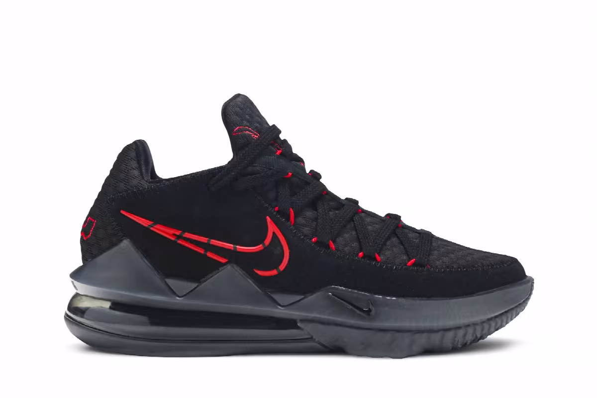 Nike LeBron 17 Low Bred, view 2
