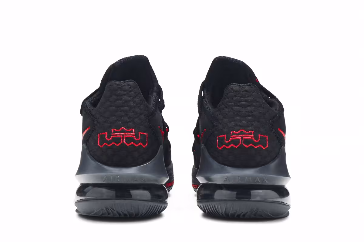Nike LeBron 17 Low Bred, view 7