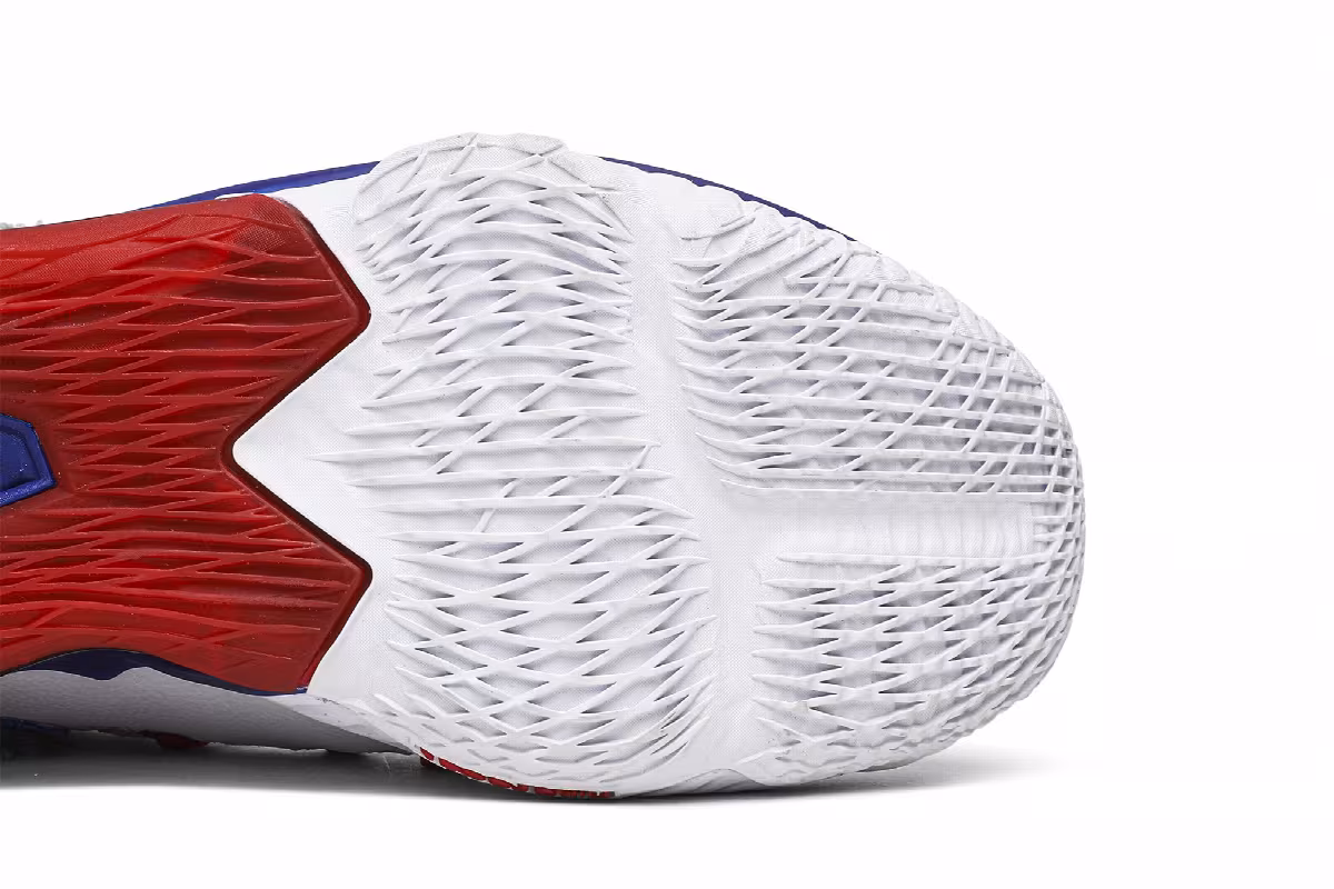 Nike Lebron 17 Low EP Tune Squad, view 6