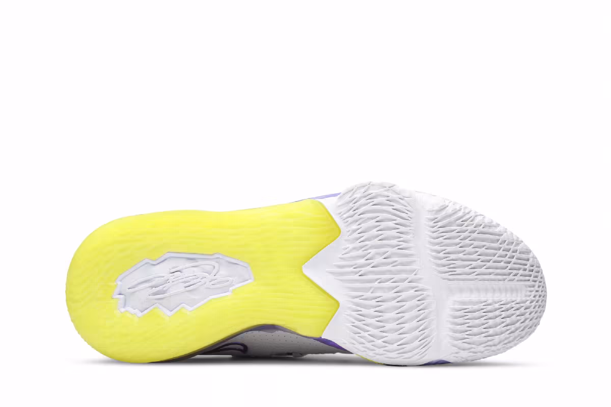 Nike LeBron 17 Low Lakers, view 5