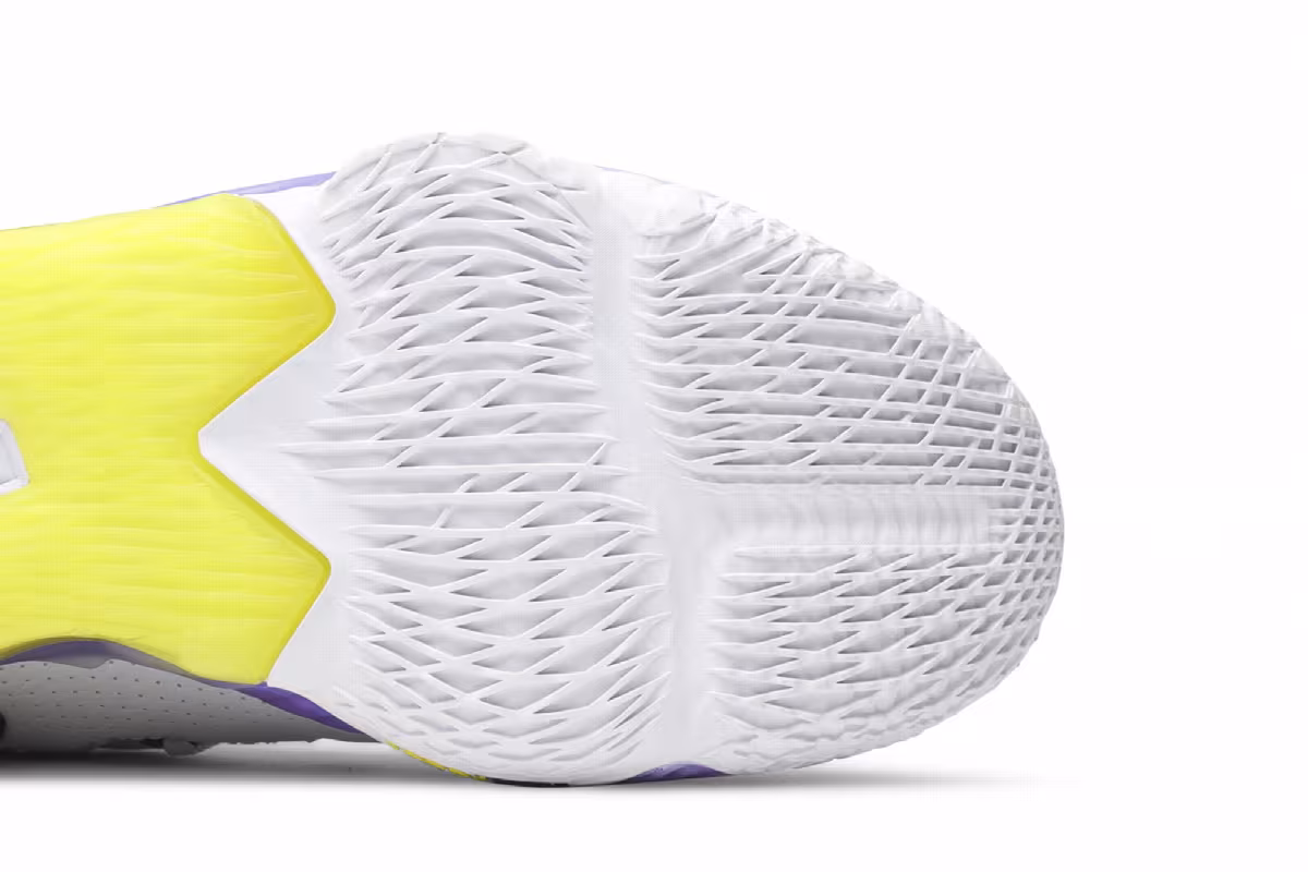Nike LeBron 17 Low Lakers, view 6