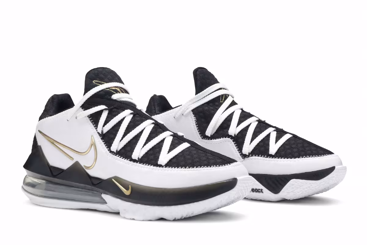 Nike LeBron 17 Low Metallic Gold, view 9