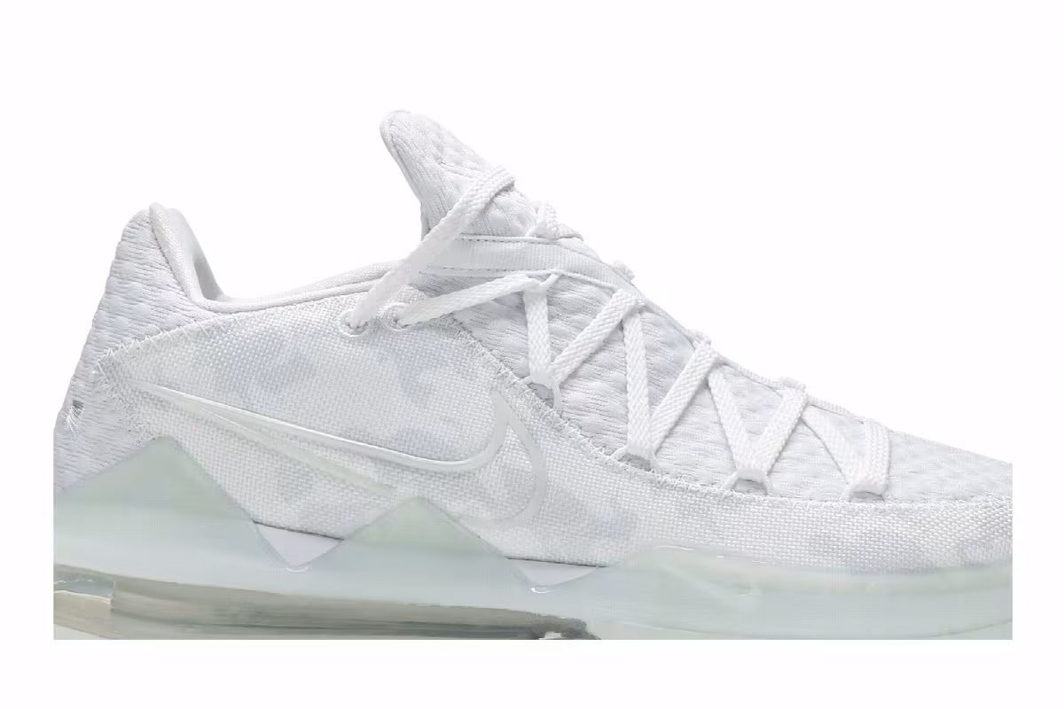 Nike LeBron 17 Low White Camo, view 3