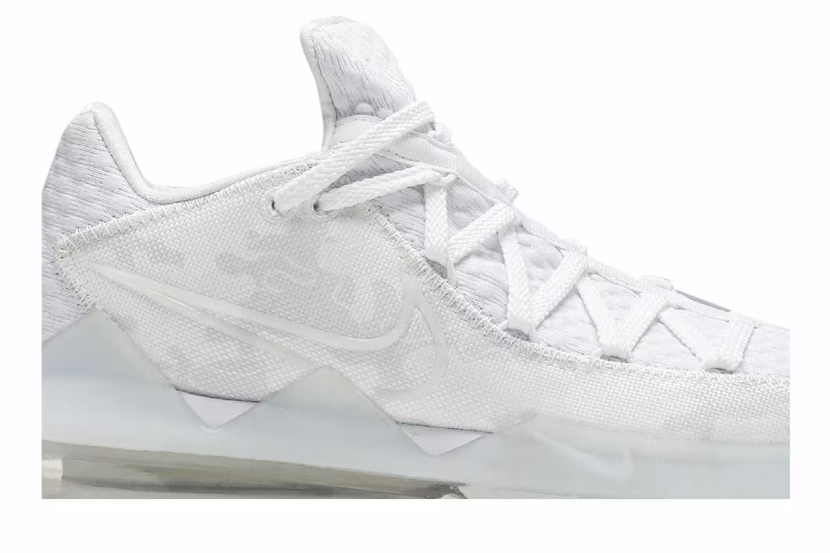 Nike LeBron 17 Low EP White Camo, view 3