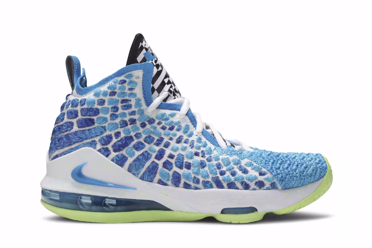 Nike LeBron 17 GS Sprite, view 2
