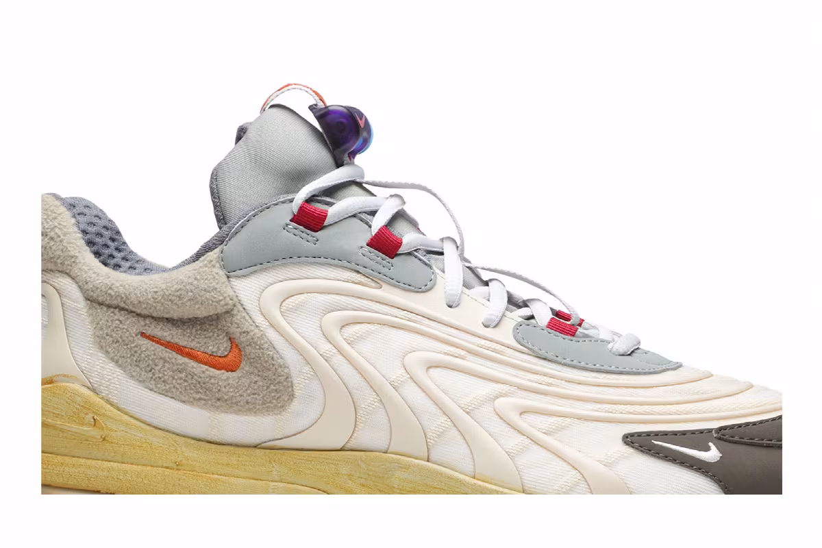 Travis Scott x Nike Air Max 270 React ENG Cactus Trails, view 3