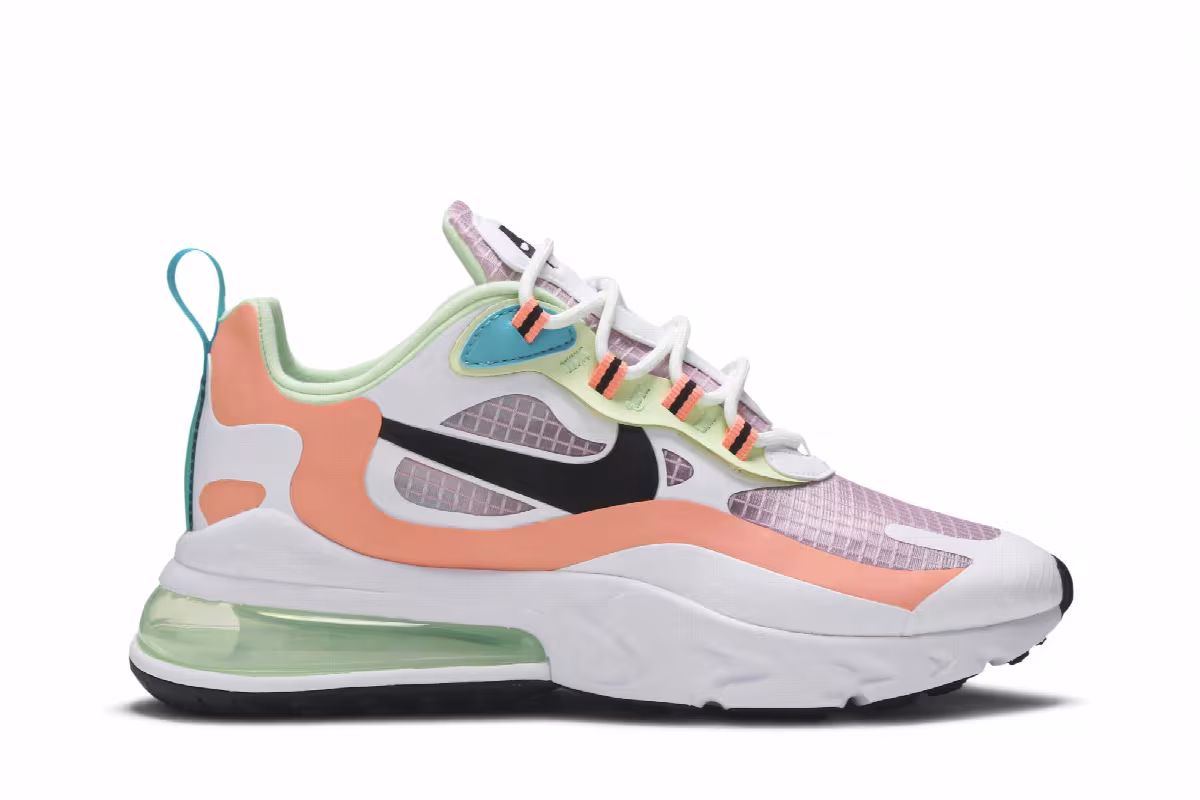 Nike Women's Air Max 270 React SE Light Arctic Pink, view 2