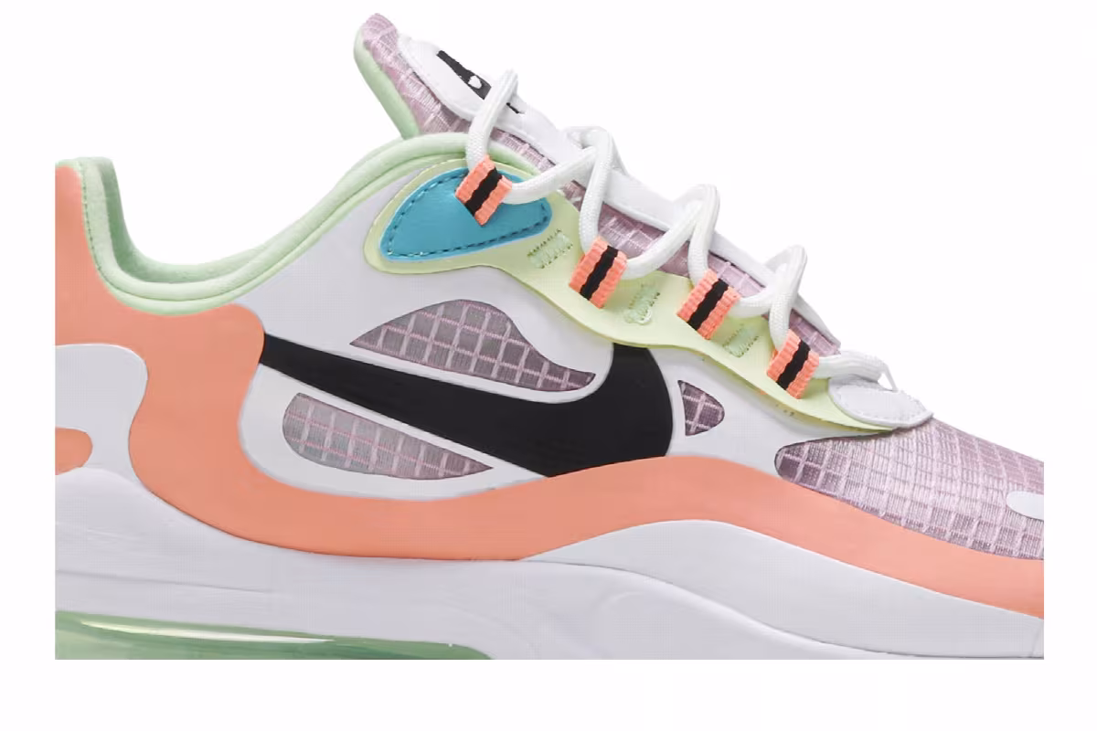 Nike Women's Air Max 270 React SE Light Arctic Pink, view 3
