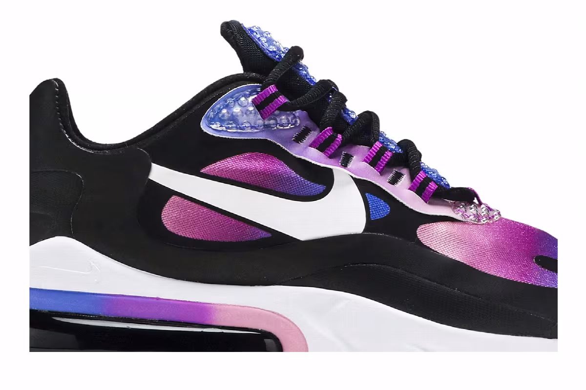 Nike Women's Air Max 270 React SE Bubble Pack, view 3