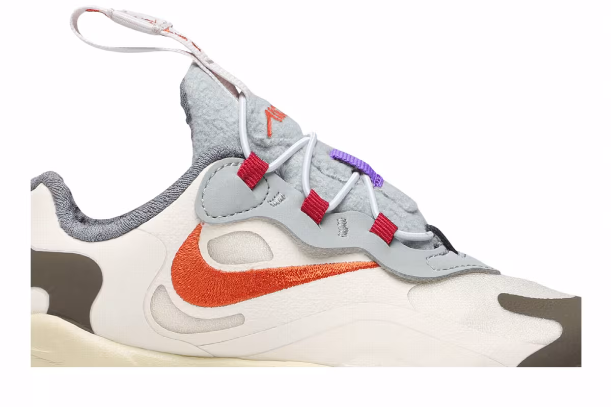 Travis Scott x Nike Air Max 270 React ENG TD Cactus Trails, view 3
