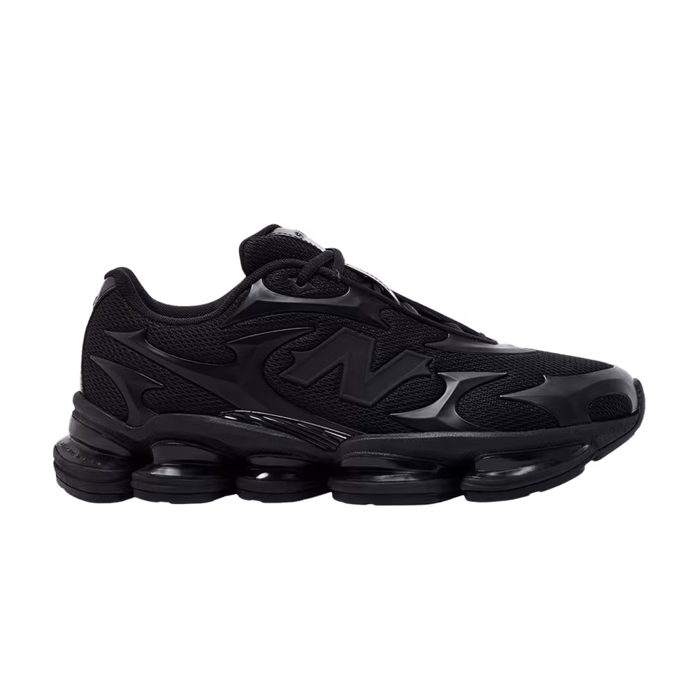 New Balance 2000 Black Metallic