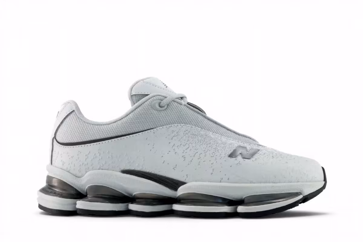 New Balance 2000 Grey Black, view 2