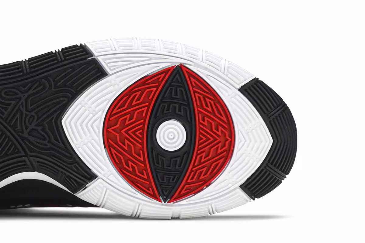 Sneaker Room x Nike Kyrie 6 Mom - Black, view 6