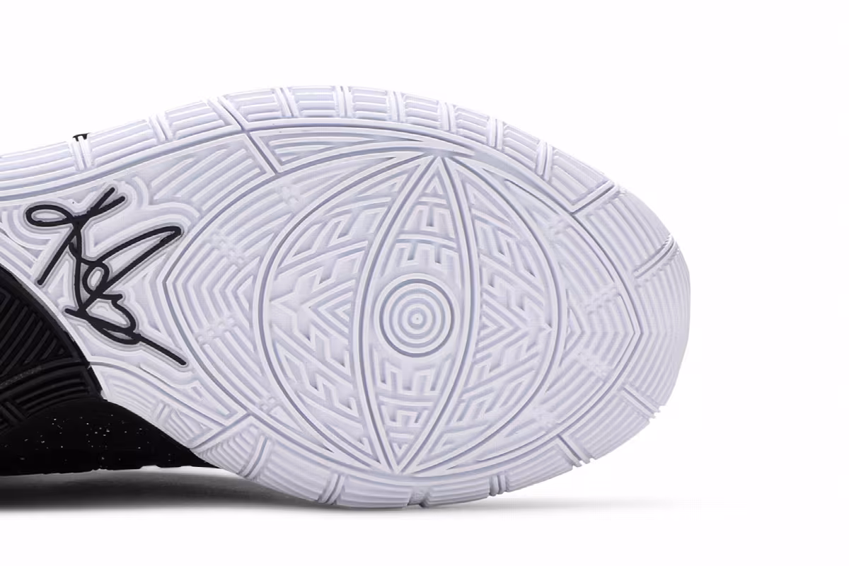 Nike Kyrie 6 Team White Black, view 6