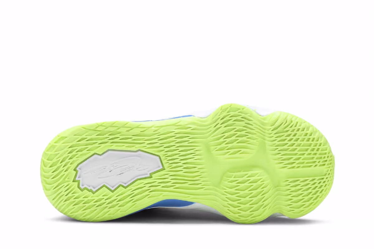 Nike LeBron 17 PS Sprite, view 5