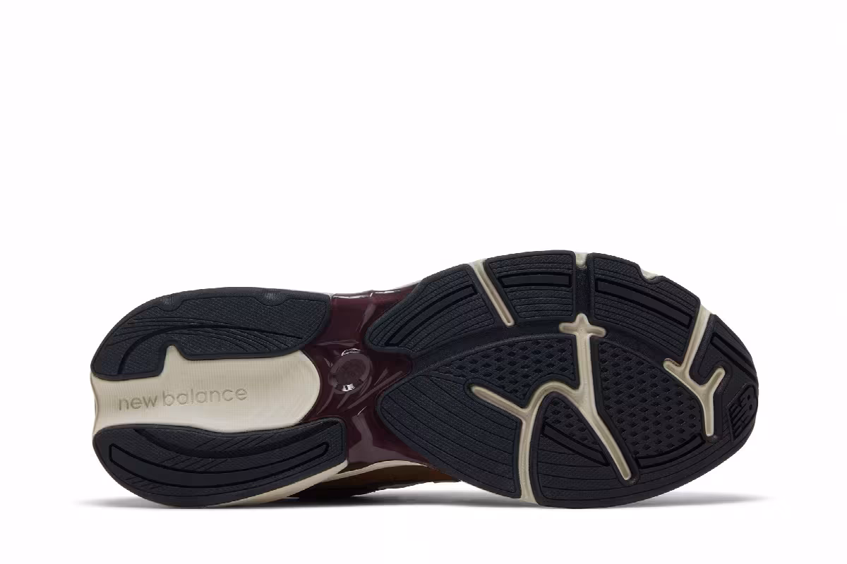 New Balance 2010 Year of The Horse, view 5