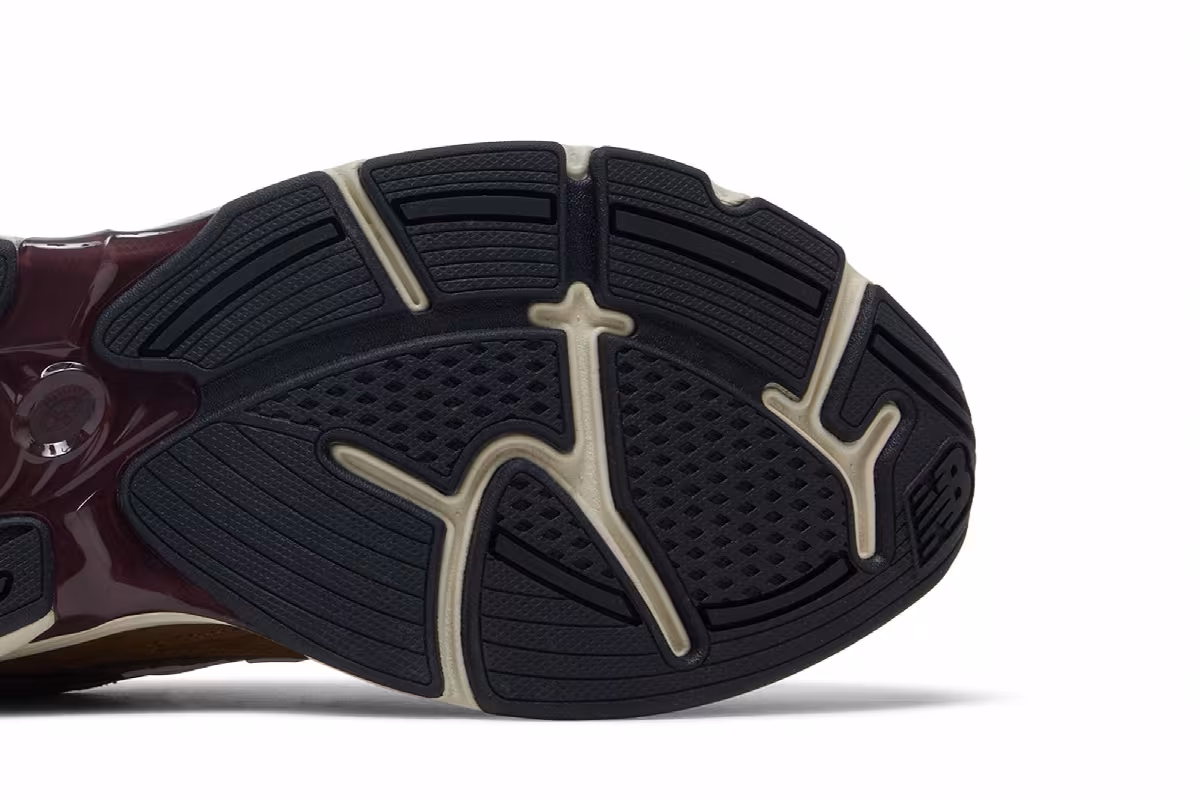New Balance 2010 Year of The Horse, view 6