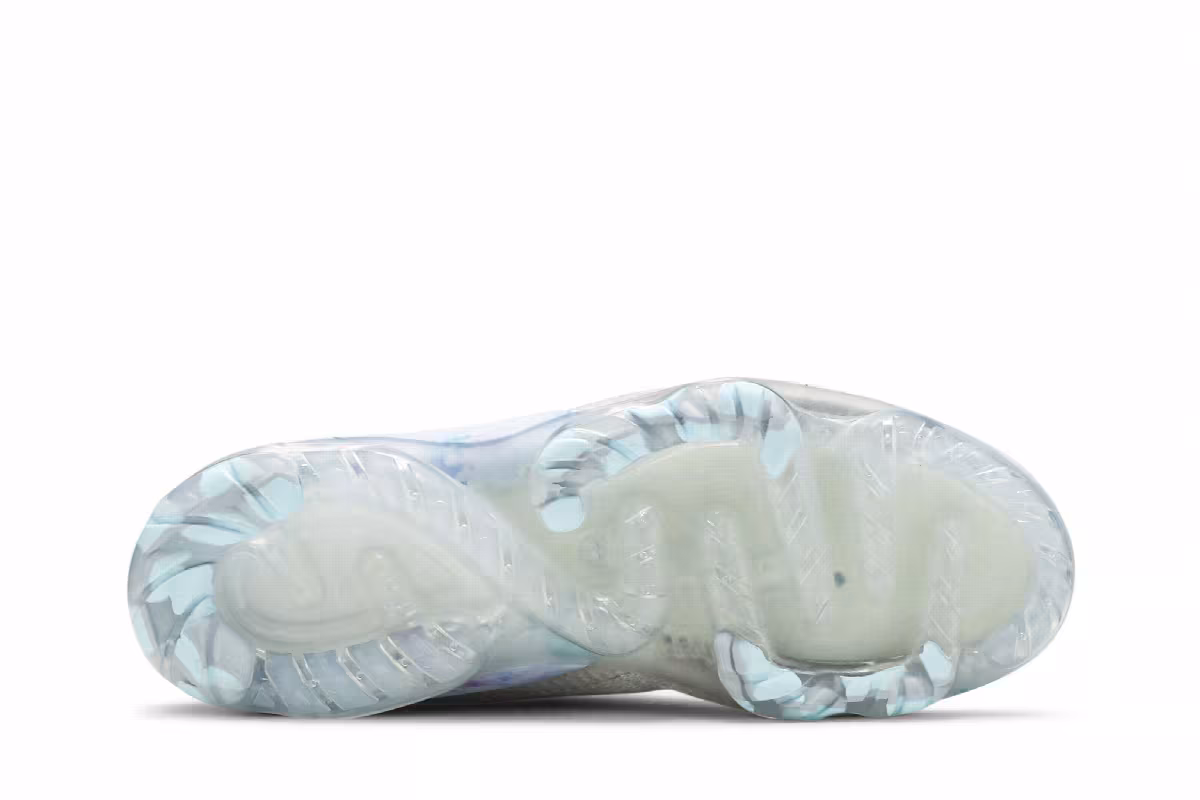 Nike Women's Air VaporMax 2020 Flyknit Summit White, view 5