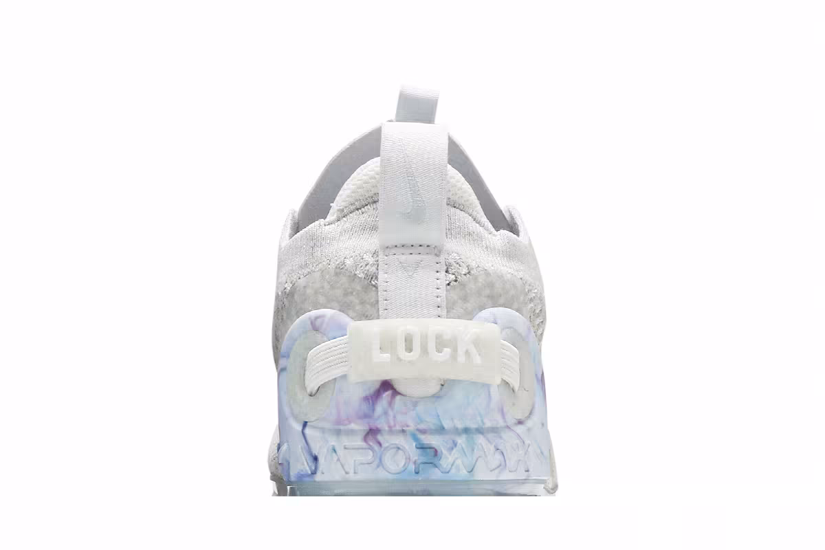 Nike Women's Air VaporMax 2020 Flyknit Summit White, view 8