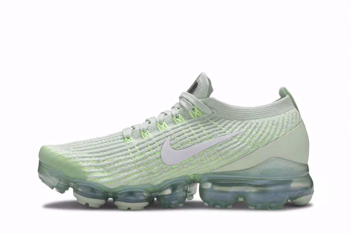 Nike Women's Air VaporMax Flyknit 3 Jade Aura, view 4