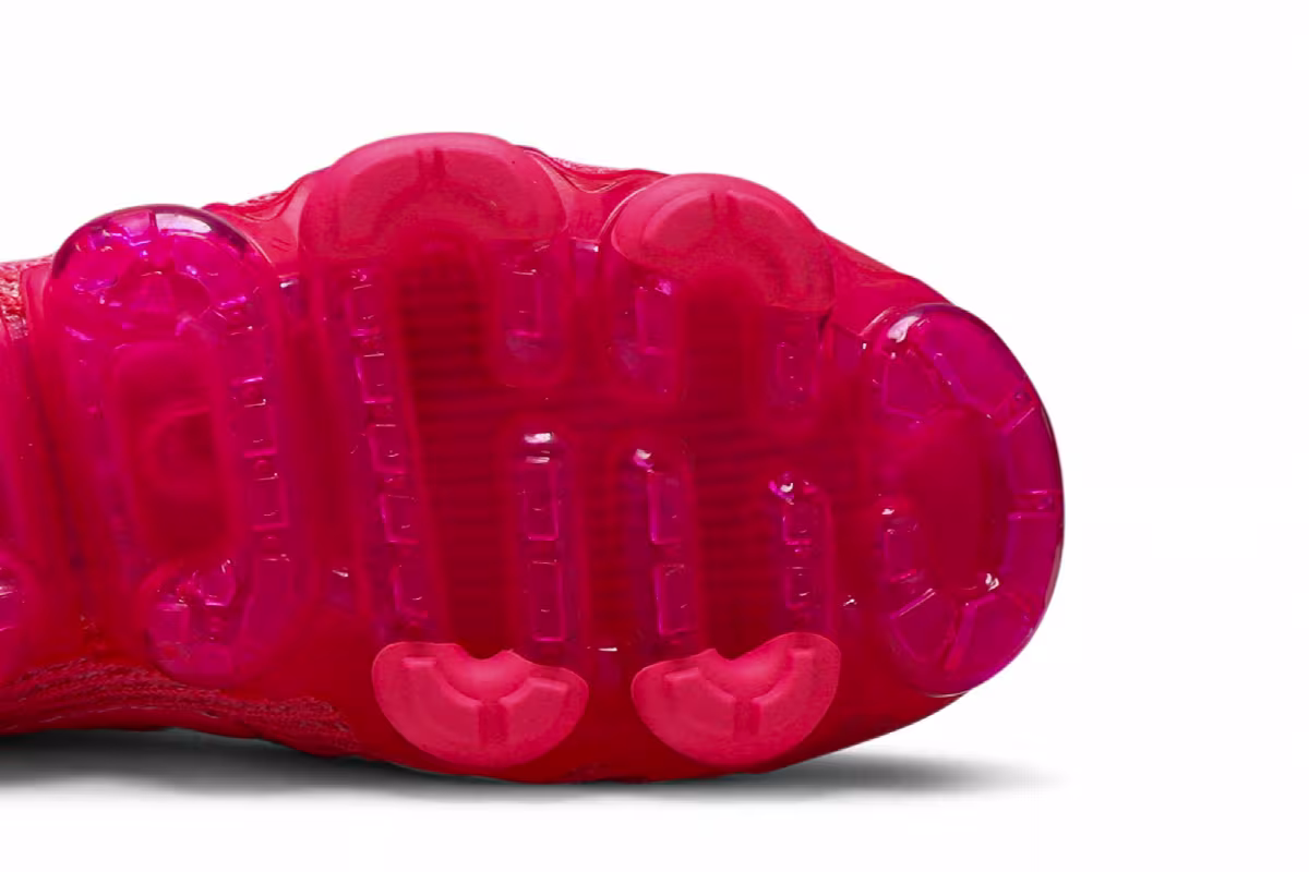 Nike Women's Air VaporMax Flyknit 3 Pink, view 6