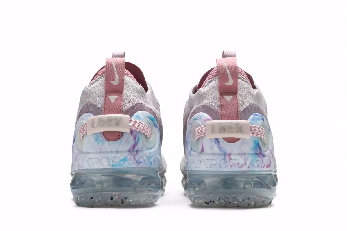 Nike Women's Air VaporMax 2020 Flyknit Light Arctic Pink, view 7