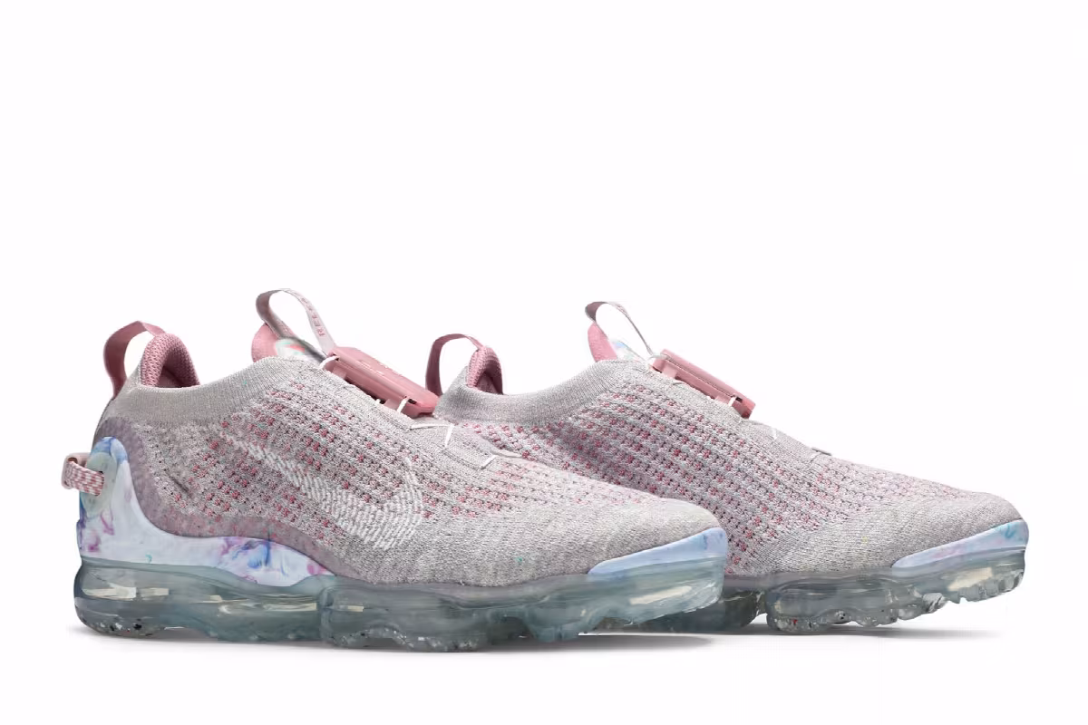 Nike Women's Air VaporMax 2020 Flyknit Light Arctic Pink, view 9