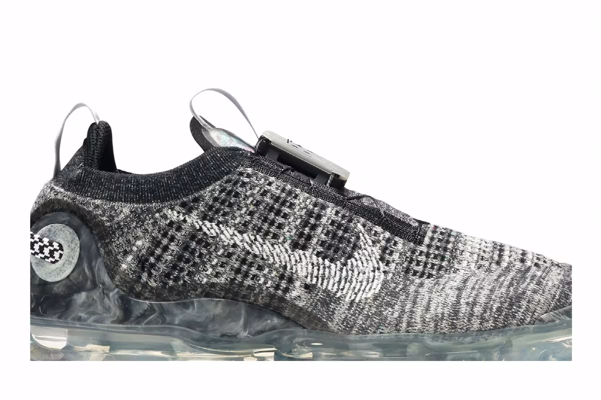 Nike Air VaporMax 2020 Flyknit Oreo, view 3