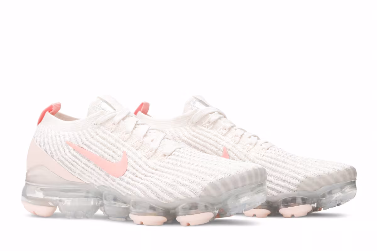 Nike Women's Air VaporMax Flyknit 3 Light Cream Crimson Tint, view 9