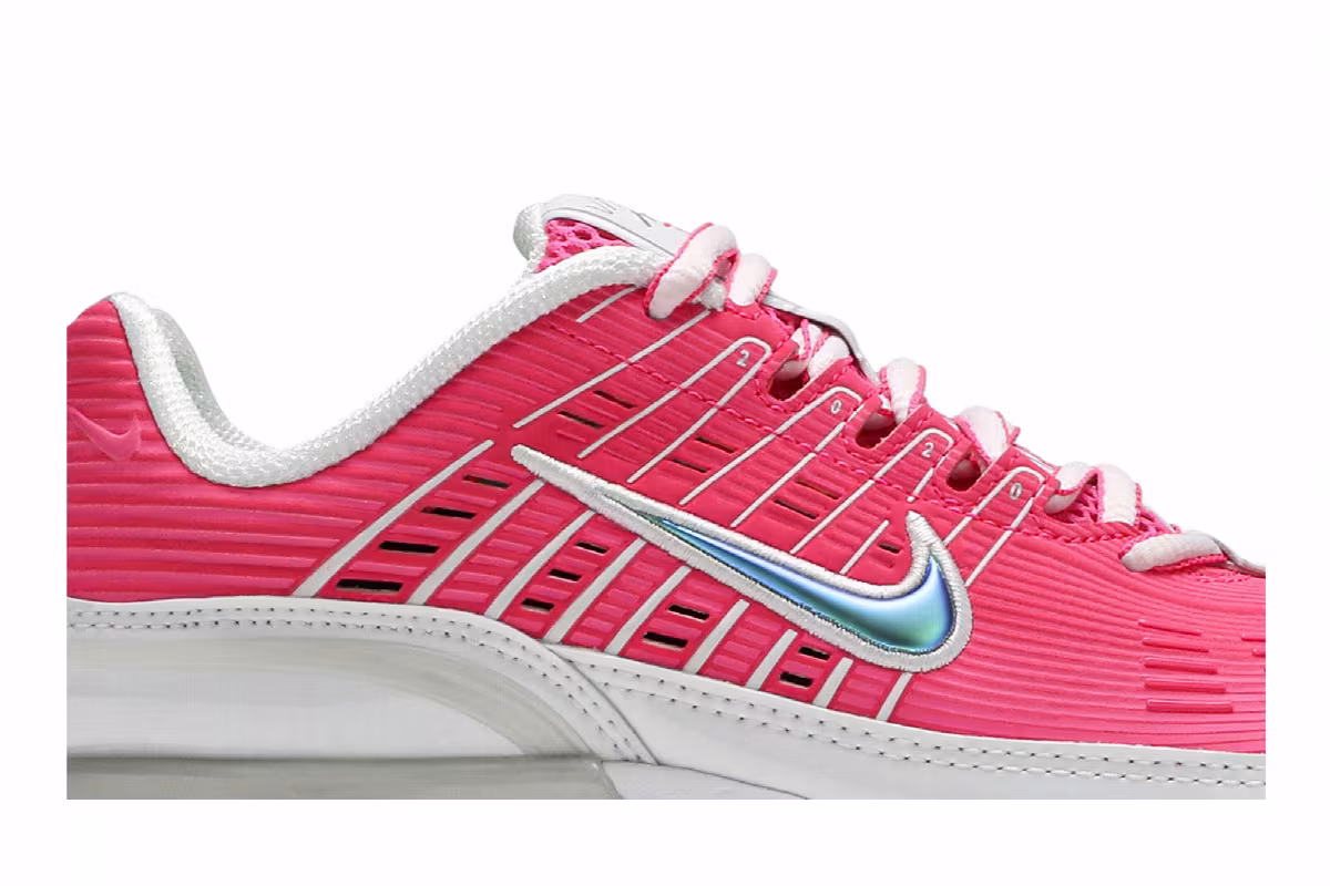 Nike Women's Air VaporMax 360 Hyper Pink, view 3