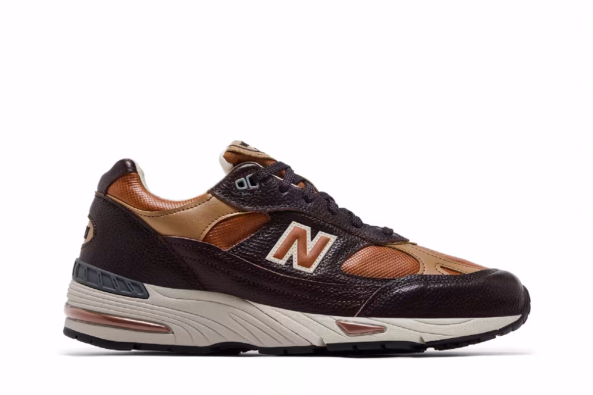 New Balance 991v2 Made In UK Chocolate Plum, view 2