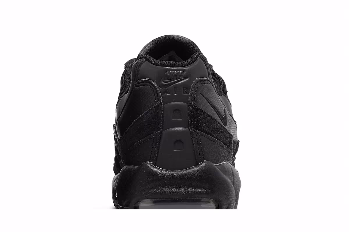 Nike Air Max 95 Essential Triple Black, view 8