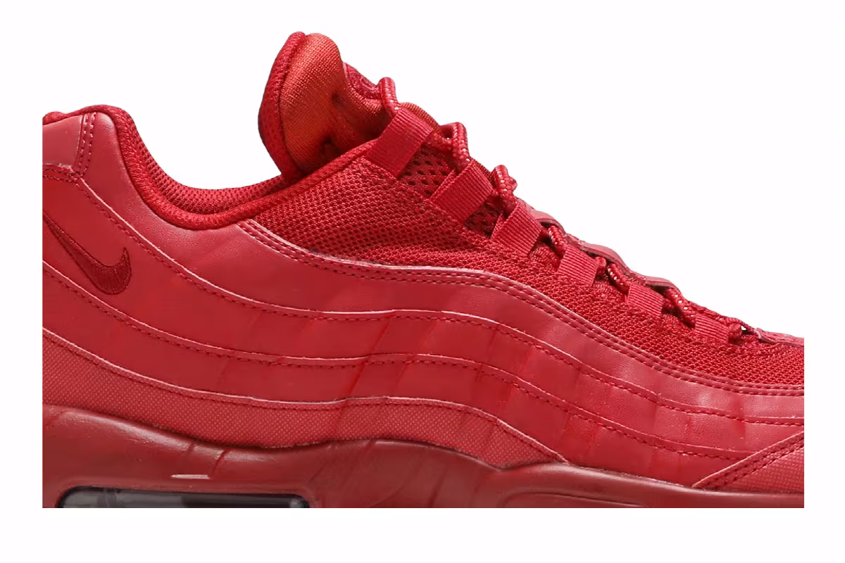 Nike Air Max 95 Triple Red, view 3